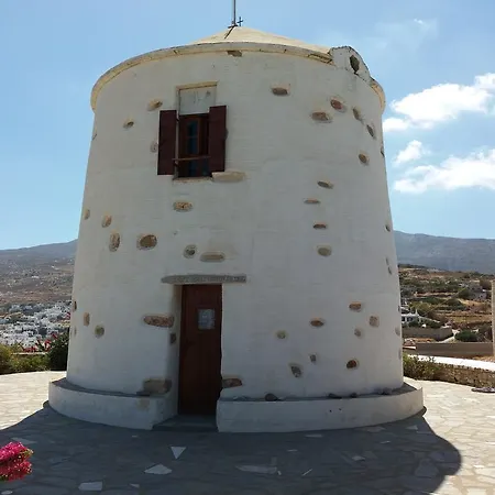 Paros Traditional Windmill Holiday home *